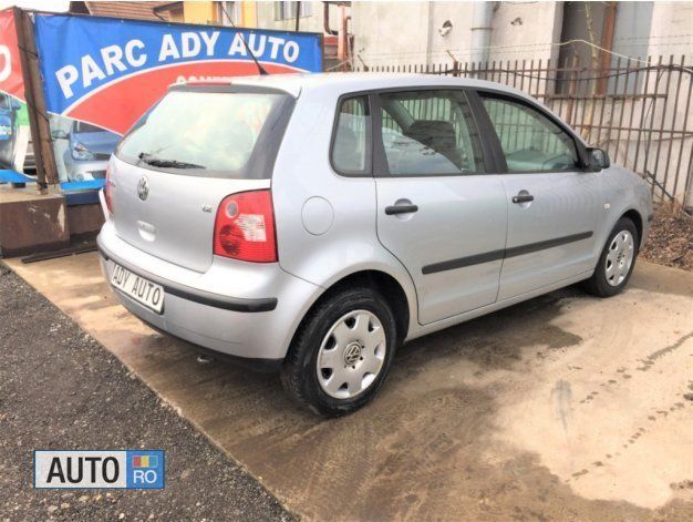 Second-hand VW Polo 70 CP (51 kW) 2003 Gri