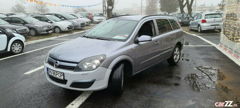 Gri Utilizat 2004 Opel Astra Berlinǎ | 2.199 EUR (Puțin scump) - Imagine 1/4
