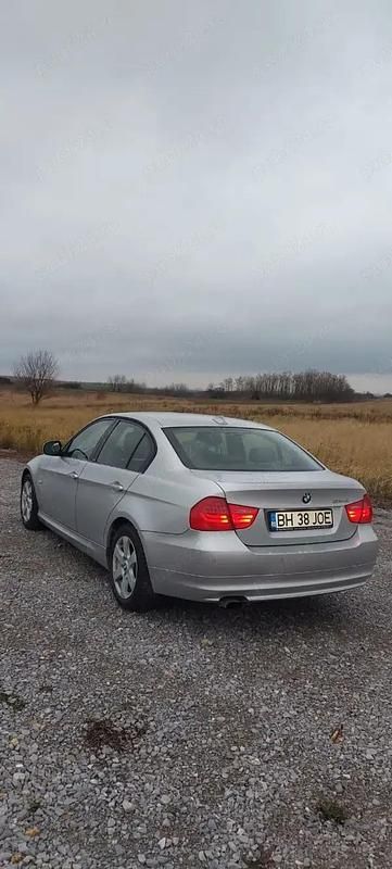 Second-hand BMW 318 185 CP (136 kW) 2011 Berlinǎ
