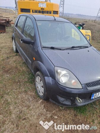 Utilizat 2006 Ford Fiesta Hatchback | 1.000 EUR - Imagine 1/4
