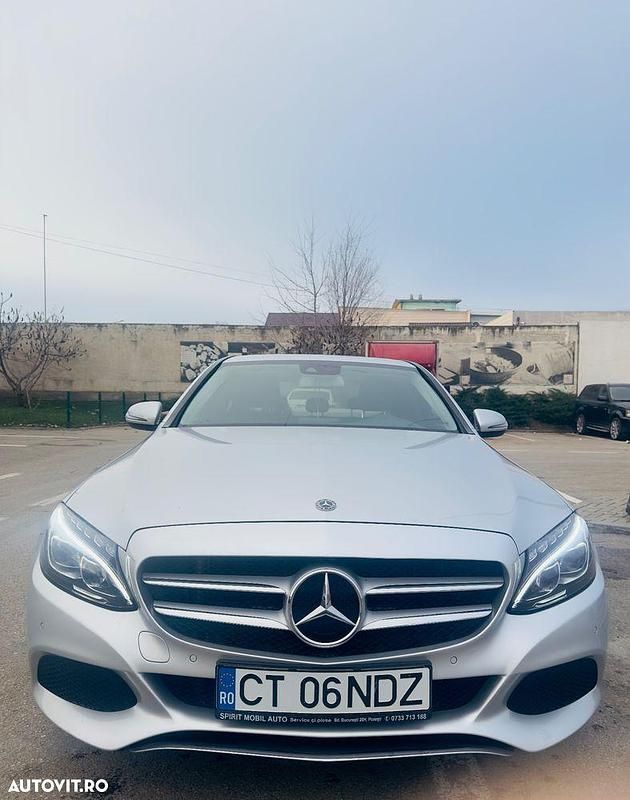 Second-hand Mercedes C180 156 CP (114 kW) 2018 Culoareargint Berlinǎ