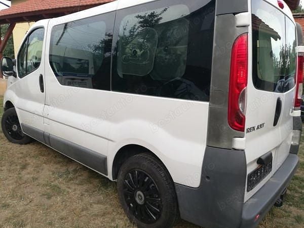 Second-hand Renault Trafic 90 CP (66 kW) 2012 Monovolum