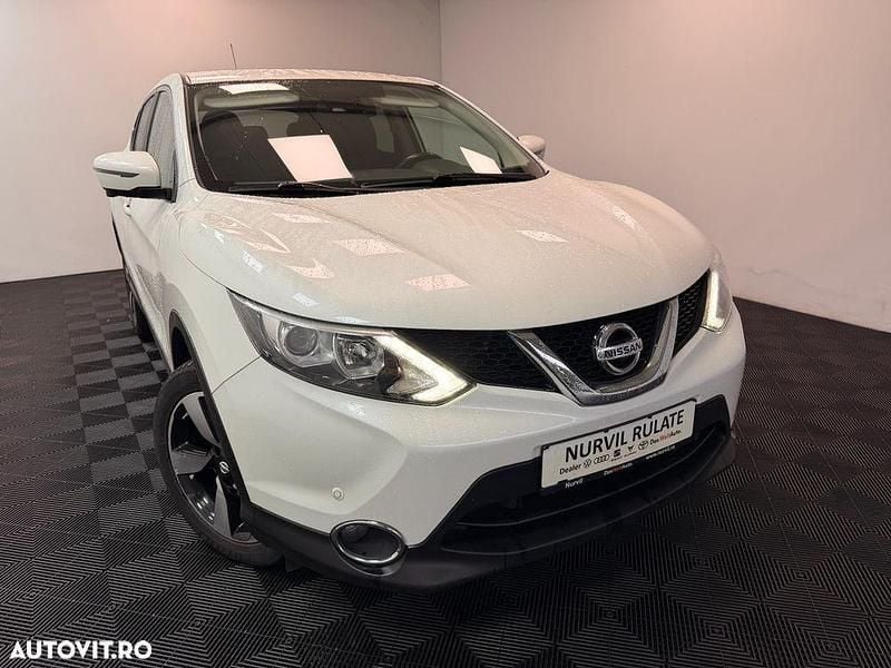 Culoarealb Utilizat 2017 Nissan Qashqai Acenta SUV | 9.999 EUR (Preț bun) - Imagine 1/4