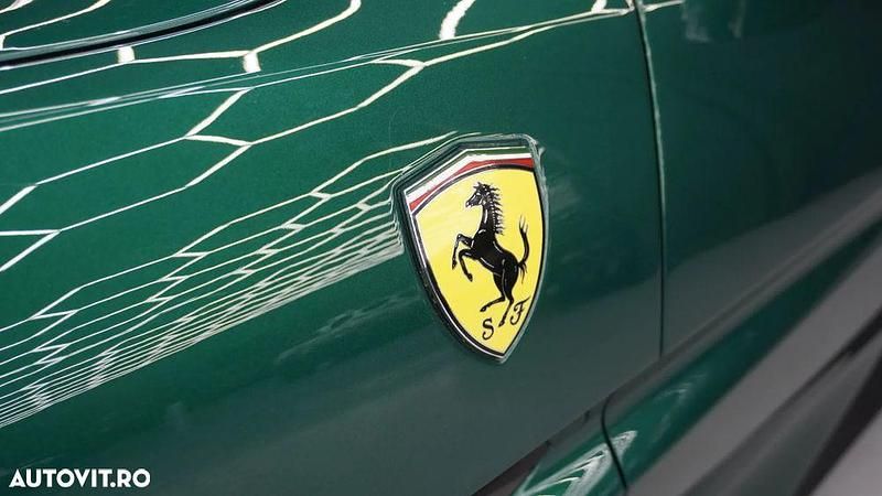 Second-hand Ferrari Portofino 599 CP (440 kW) 2022 Culoareverde Cabrio