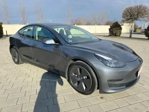 Second-hand Tesla Model 3 366 kW (498 CP) 2021 Berlinǎ