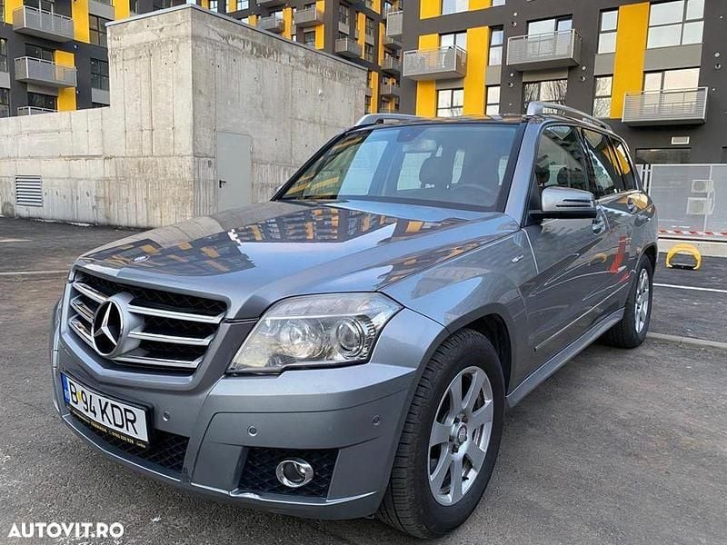 Culoareargint Utilizat 2010 Mercedes GLK220 SUV | 8.590 EUR (Preț OK) - Imagine 1/4