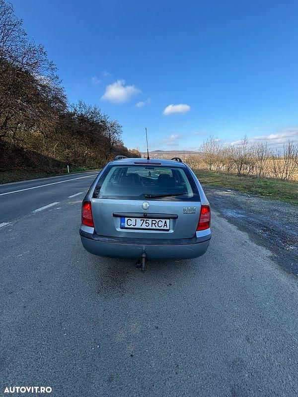 Second-hand Skoda Octavia Classic 90 CP (66 kW) 2003 Culoareargint Break