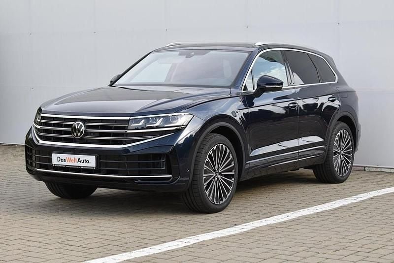 Maro mediu metalic Utilizat 2023 VW Touareg Elegance SUV | 69.990 EUR - Imagine 1/4