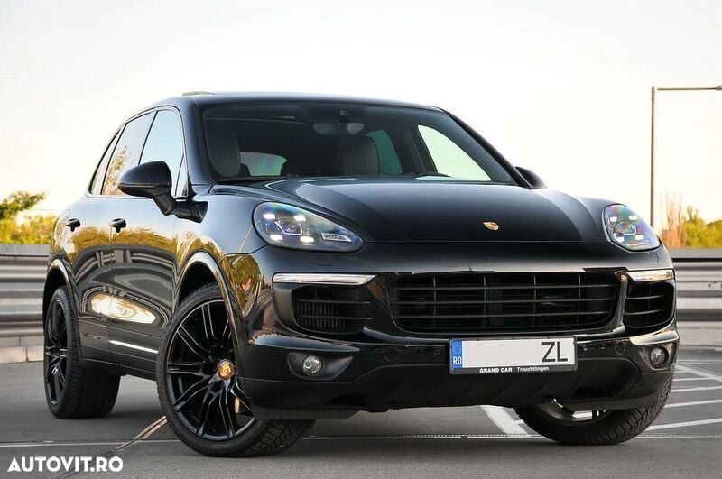 Negru Utilizat 2017 Porsche Cayenne Platinum Edition SUV | 27.500 EUR (Super Preț) - Imagine 1/4