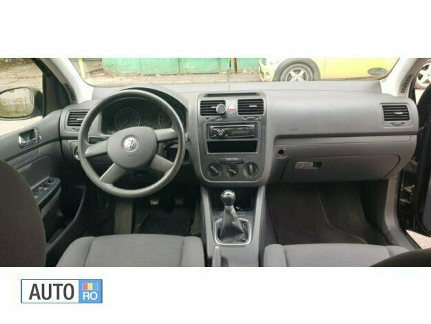 Negru Utilizat 2004 VW Golf IV Berlinǎ | 2.750 EUR (Scump) - Imagine 1/4