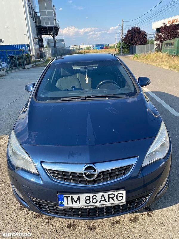 Culoarealbastru Utilizat 2011 Opel Astra Enjoy Hatchback | 3.300 EUR (Preț bun) - Imagine 1/4