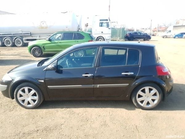 Second-hand Renault Mégane II 96 CP (70 kW) 2008 Negru Hatchback
