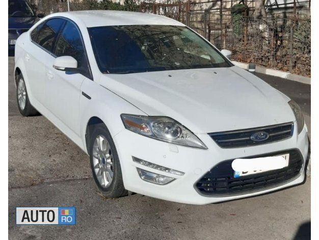 Alb Utilizat 2013 Ford Mondeo Hatchback | 6.200 EUR (Preț OK) - Imagine 1/4