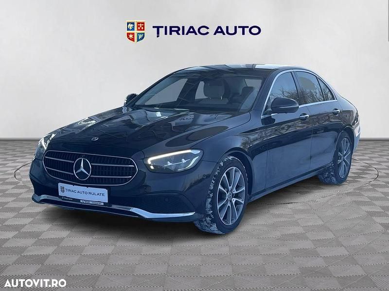 Culoarenegru Second-hand 2021 Mercedes E200 Berlinǎ | 33.990 EUR (Puțin scump) - Imagine 1/4
