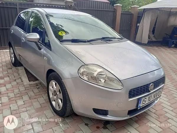 Utilizat 2009 Fiat Grande Punto Hatchback | 1.600 EUR - Imagine 1/4