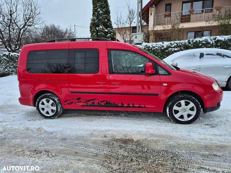 Culoarerosu Utilizat 2009 VW Caddy Maxi Team Monovolum | 5.900 EUR (Preț OK) - Imagine 1/4