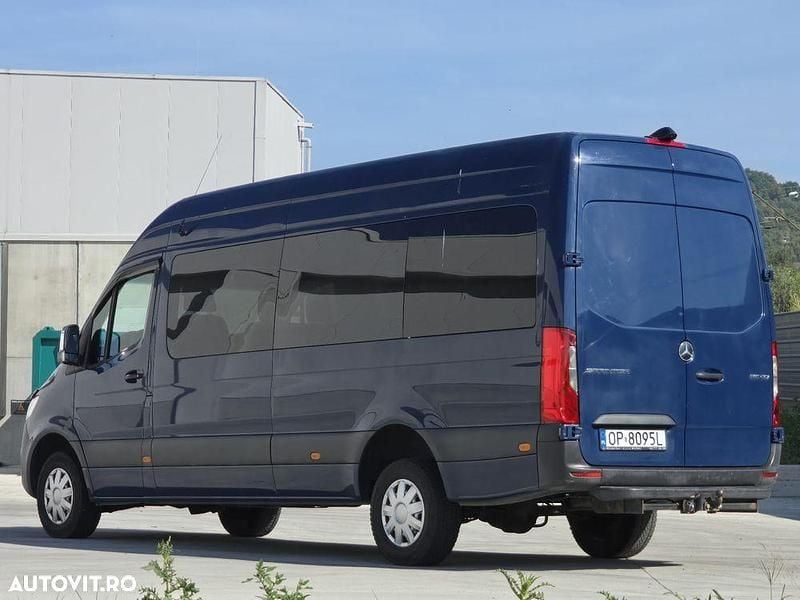 Second-hand Mercedes Sprinter 163 CP (119 kW) 2019 Culoarealbastru Van