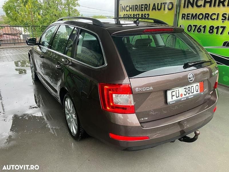 Second-hand Skoda Octavia Style 149 CP (109 kW) 2014 Culoaremaro Break