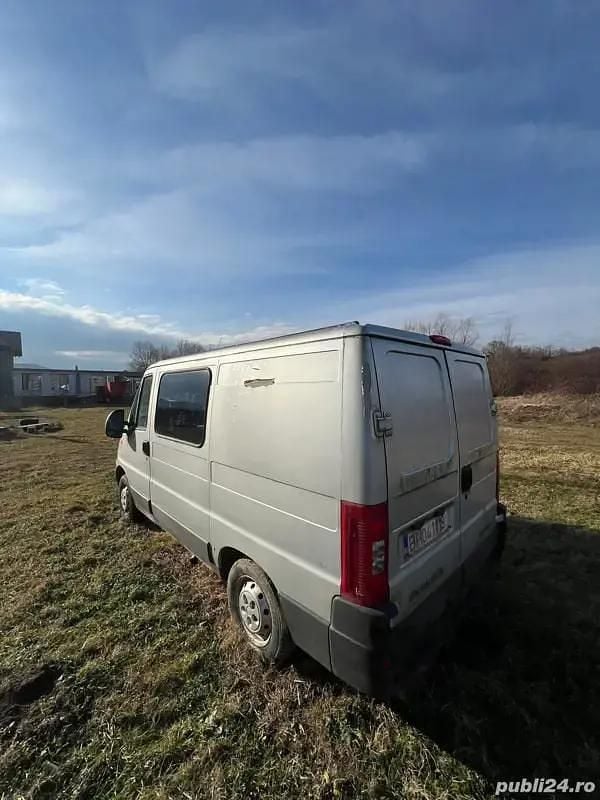 Second-hand Peugeot Boxer 140 CP (102 kW) 2006 Van