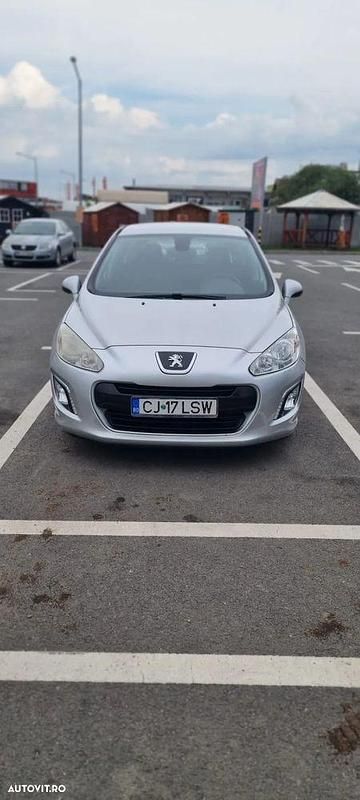 Culoaregri Utilizat 2013 Peugeot 308 Hatchback | 3.450 EUR (Preț bun) - Imagine 1/4