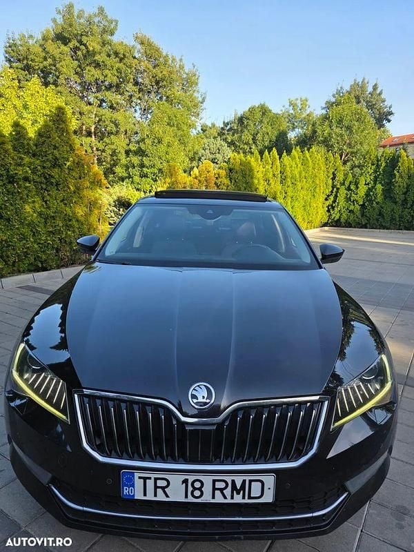 Culoarenegru Utilizat 2018 Skoda Superb LAURIN & KLEMENT Berlinǎ | 20.400 EUR (Preț OK) - Imagine 1/4
