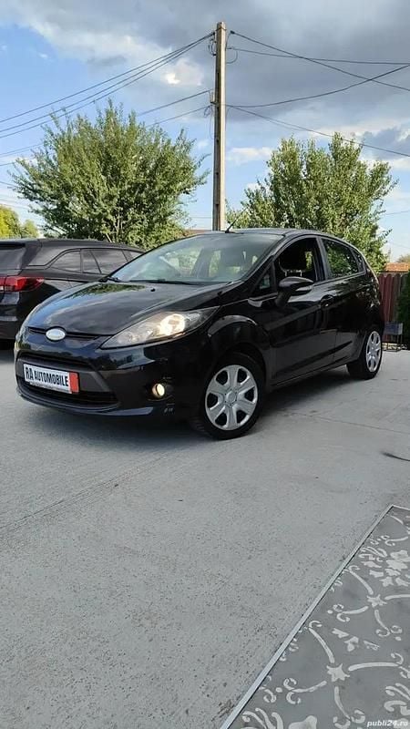 Utilizat 2009 Ford Fiesta Hatchback | 2.990 EUR (Preț bun) - Imagine 1/4