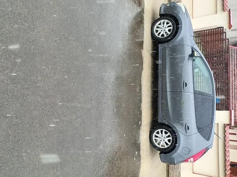 Second-hand Hyundai i30 90 CP (66 kW) 2011 Gri Berlinǎ