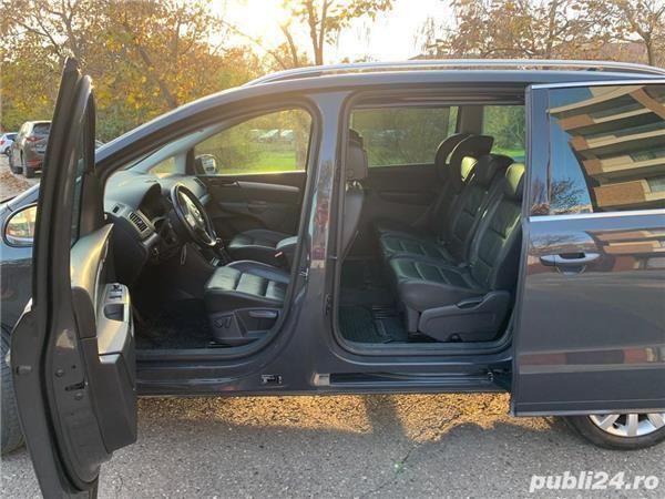 Gri Utilizat 2013 VW Sharan Monovolum | 10.900 EUR - Imagine 1/4