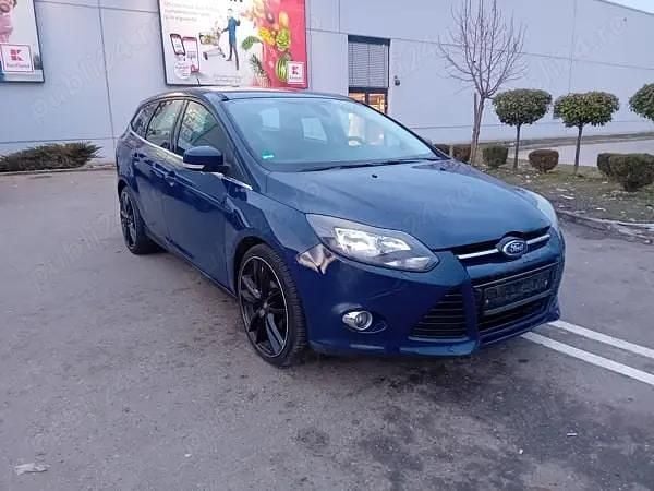 Second-hand Ford Focus Titanium 125 CP (91 kW) 2013 Albastru Break