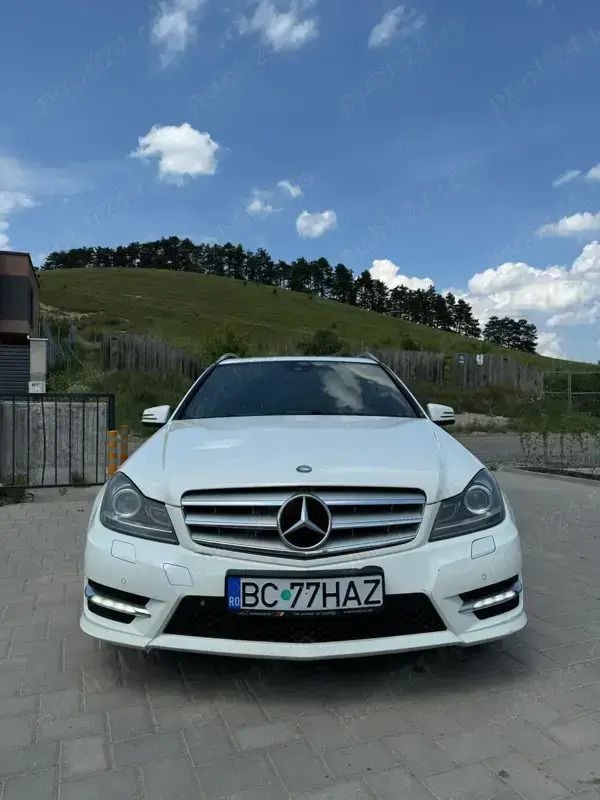 Alb Utilizat 2013 Mercedes C220 Break | 7.500 EUR (Preț bun) - Imagine 1/4