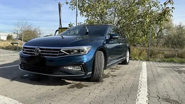 Second-hand VW Passat R-line 190 CP (139 kW) 2021 Albastru Break