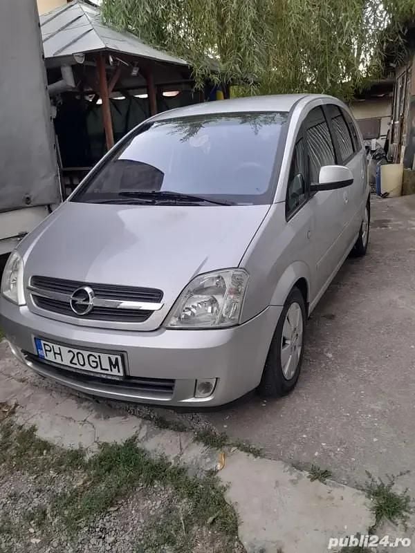 Utilizat 2004 Opel Meriva Monovolum | 2.000 EUR (Scump) - Imagine 1/4