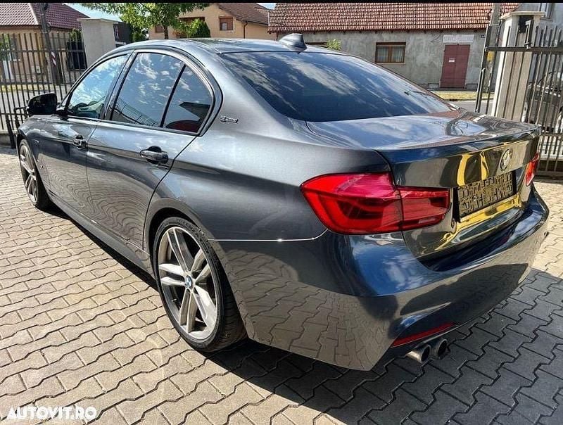 Second-hand BMW 330e iPerformance 251 CP (184 kW) 2016 Culoaregri Berlinǎ