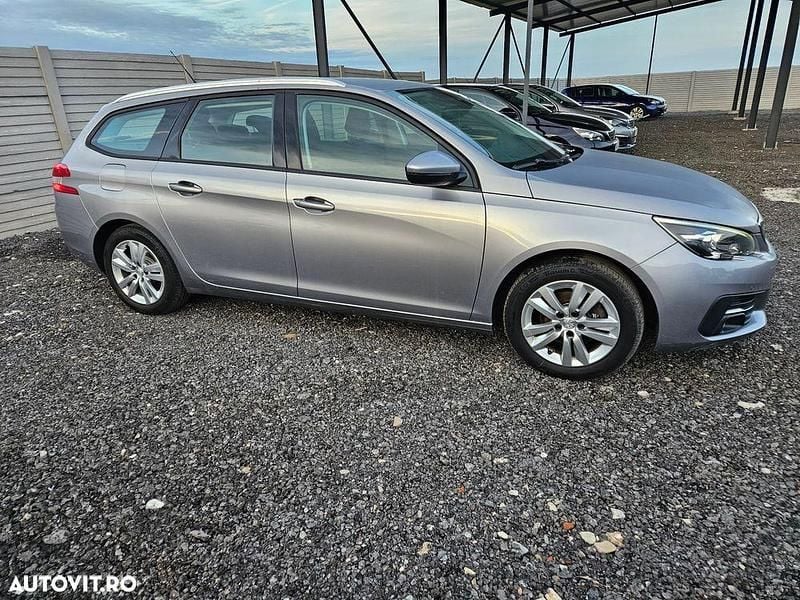 Second-hand Peugeot 308 Active 120 CP (88 kW) 2018 Culoaregri Break