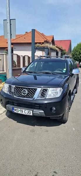 Second-hand Nissan Navara 232 CP (170 kW) 2011 Pickup