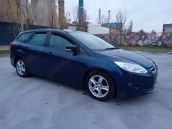 Albastru Utilizat 2012 Ford Focus Business Edition Break | 3.575 EUR (Preț bun) - Imagine 1/4