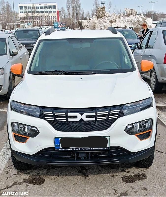 Second-hand Dacia Spring Expression 33 kW (45 CP) 2022 Culoarealb Hatchback