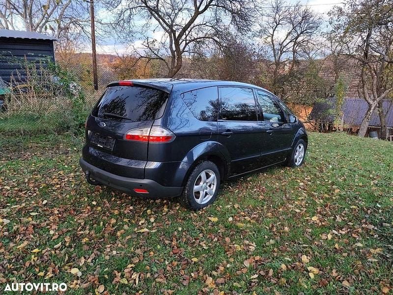 Second-hand Ford S-MAX Titanium 140 CP (102 kW) 2010 Culoaregri Monovolum