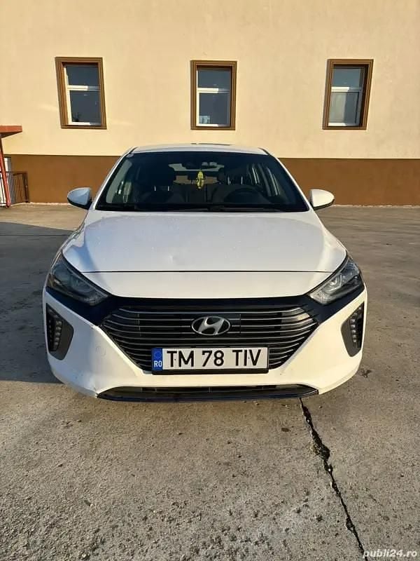 Alb Utilizat 2019 Hyundai Ioniq Hatchback | 12.450 EUR (Preț OK) - Imagine 1/4