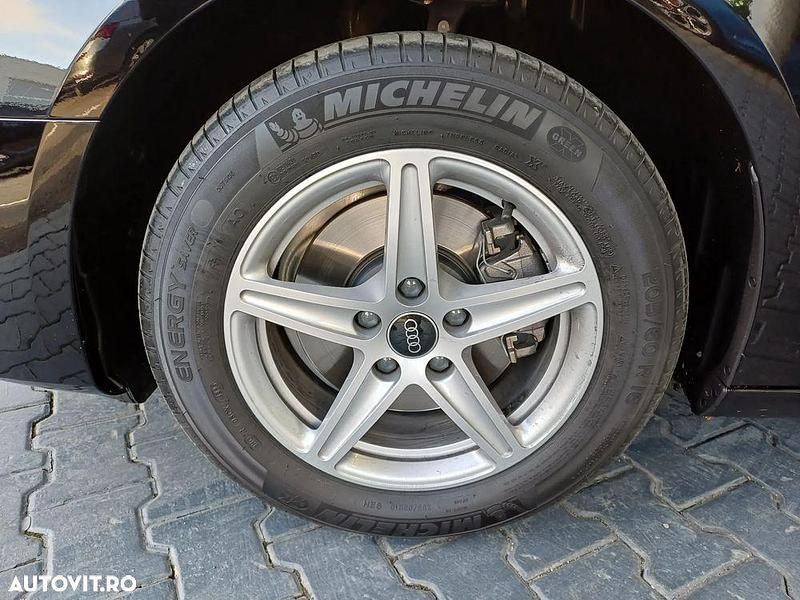 Second-hand Audi A4 Advanced 150 CP (110 kW) 2024 Culoarenegru Berlinǎ