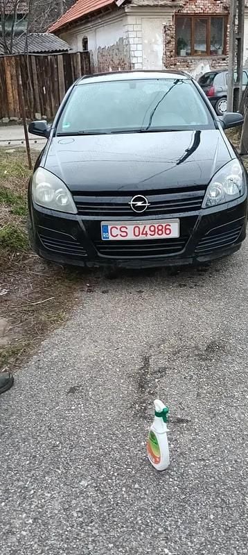 Second-hand Opel Astra 140 CP (102 kW) 2006 Hatchback