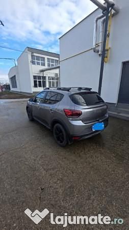 Second-hand Dacia Sandero Stepway 101 CP (74 kW) 2024 Gri