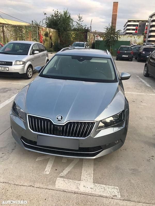 Culoaregri Utilizat 2016 Skoda Superb LAURIN & KLEMENT Break | 13.000 EUR (Preț bun) - Imagine 1/4