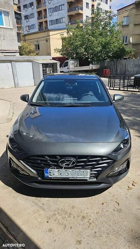 Culoaregri Utilizat 2022 Hyundai i30 Berlinǎ | 13.200 EUR (Preț bun) - Imagine 1/4