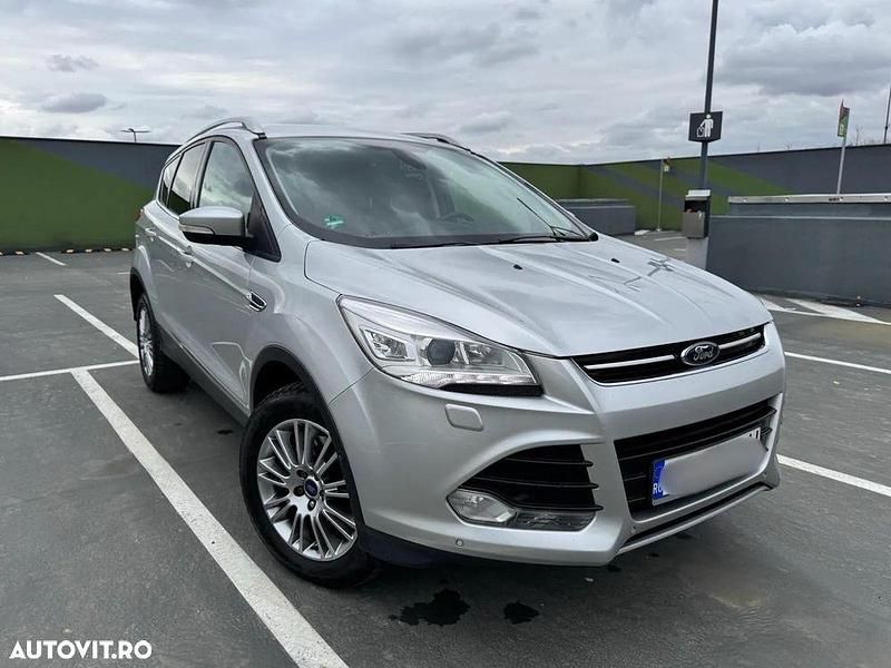 Gri Second-hand 2013 Ford Kuga Titanium SUV | 5.200 EUR (Super Preț) - Imagine 1/4