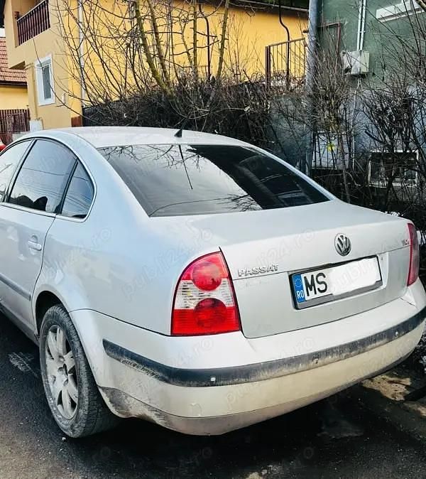 Second-hand VW Passat 180 CP (132 kW) 2003 Gri Berlinǎ