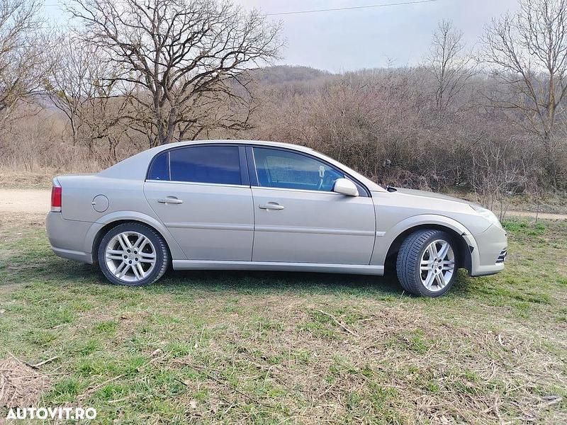Second-hand Opel Vectra 140 CP (102 kW) 2008 Culoaregri Berlinǎ