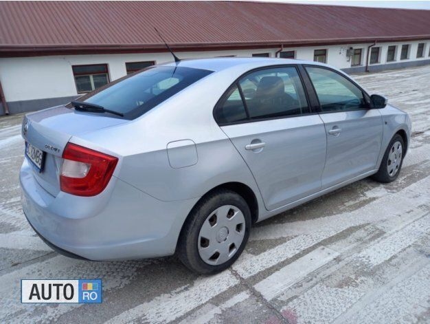 Second-hand Skoda Rapid 105 CP (77 kW) 2014 Berlinǎ