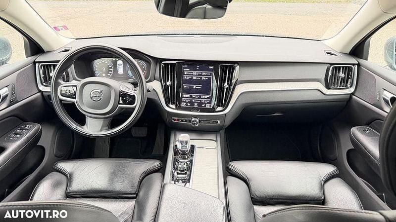 Second-hand Volvo S60 152 CP (111 kW) 2021 Culoaregri Berlinǎ