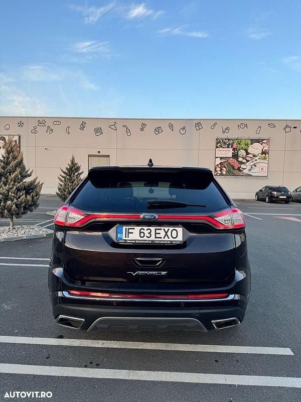 Second-hand Ford Edge Vignale 210 CP (154 kW) 2018 Culoaremaro SUV